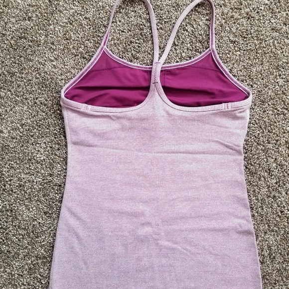 🍋 Lululemon Power Y tank - Picture 2 of 3